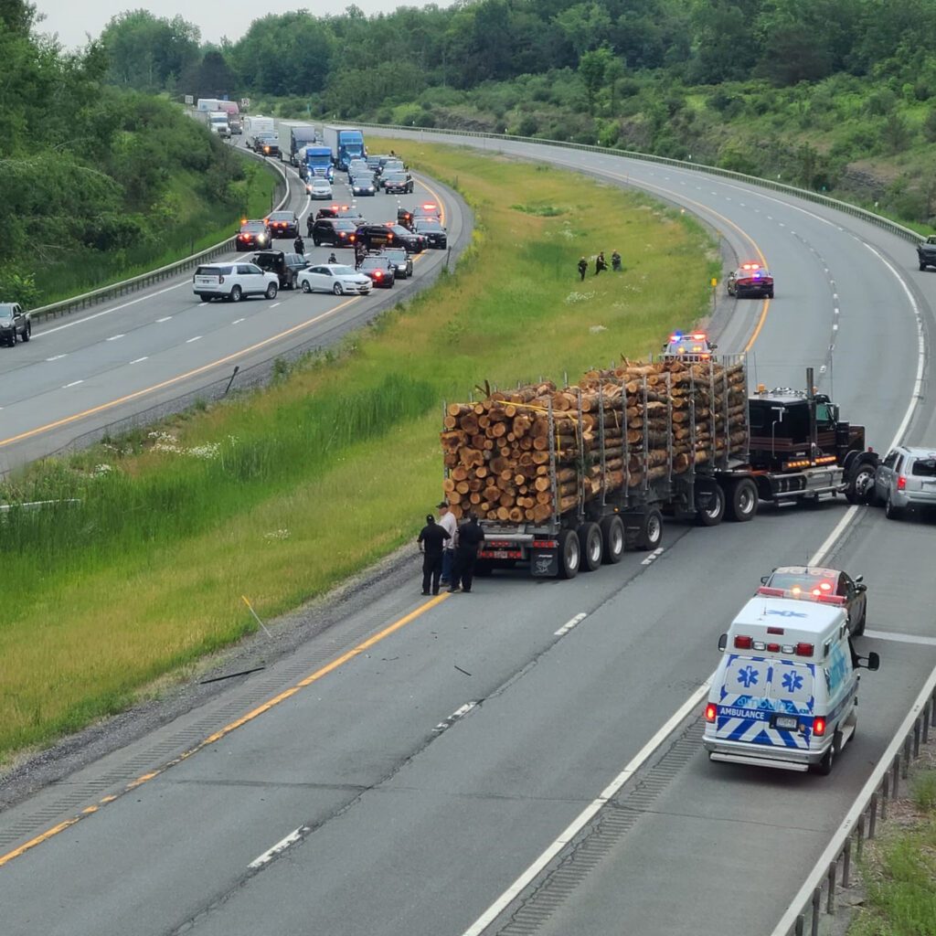 Logging Truck cropped Travis Pelepzuck 230616