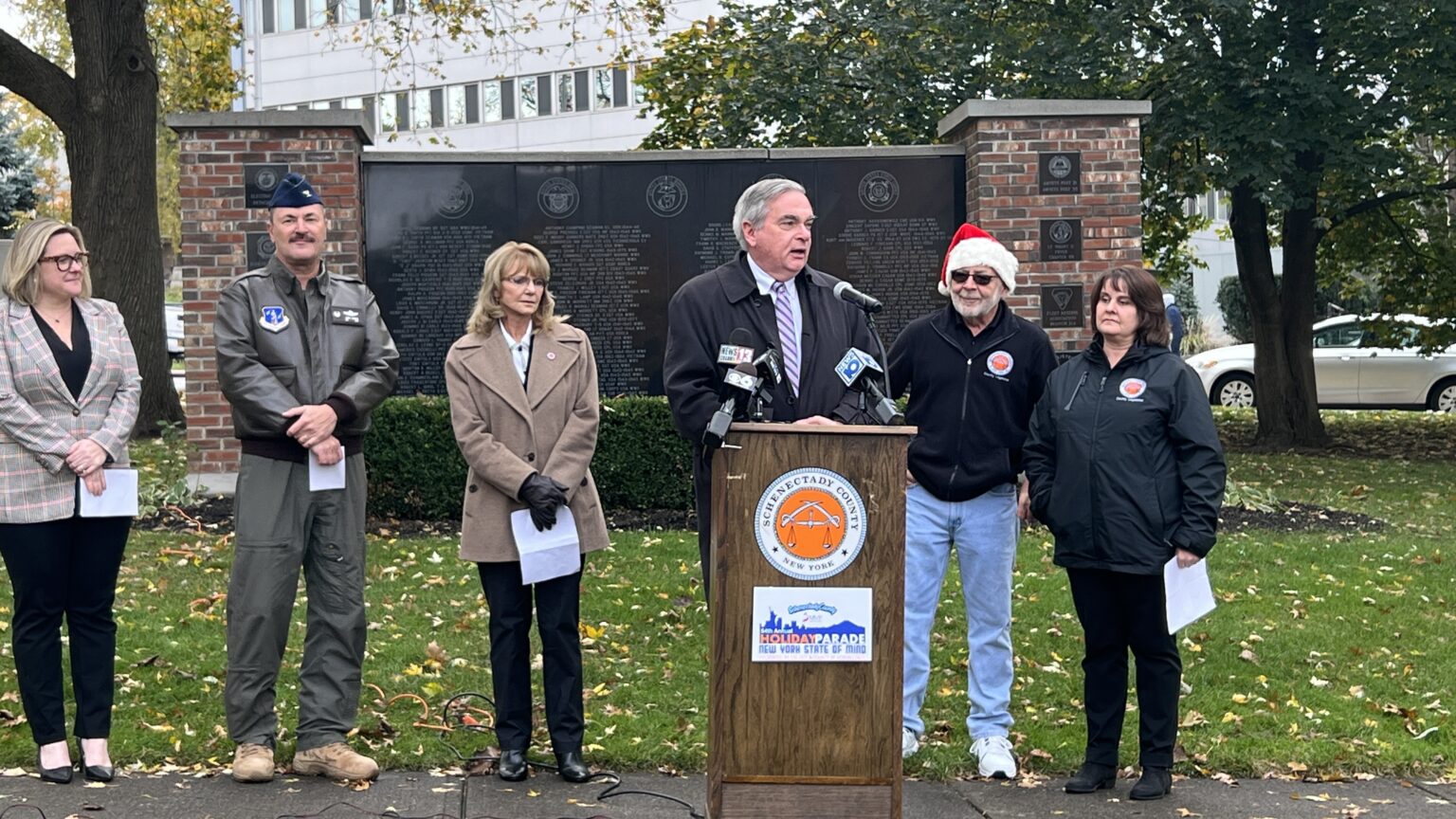 Schenectady gears up for annual holiday parade NewsChannel 13