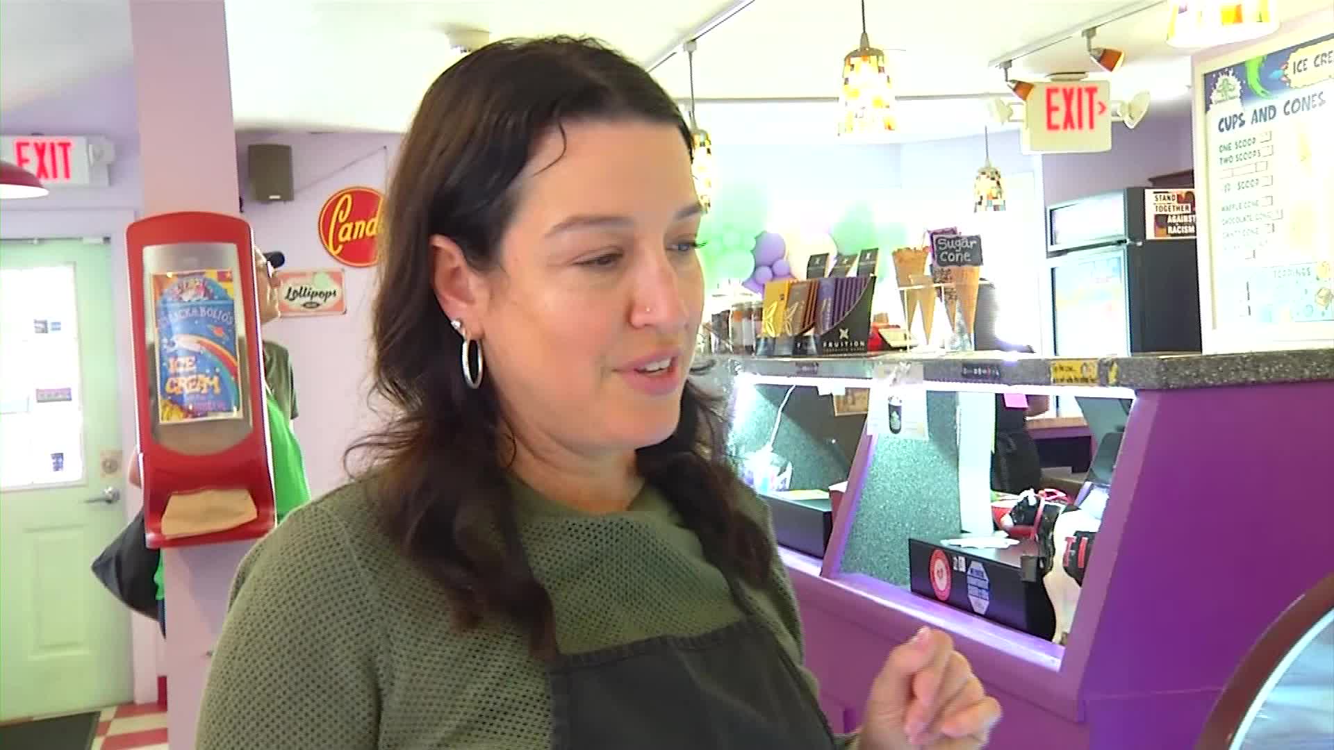 New owner wants to keep popular Albany ice cream shop going strong
