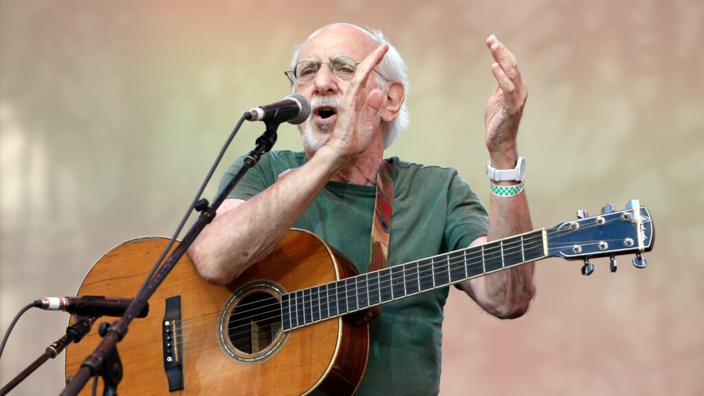 Peter Yarrow of folkmusic trio Peter, Paul and Mary dies at 86 NewsChannel 13
